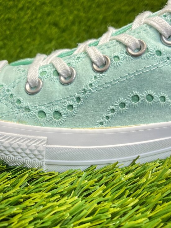 Converse Chuck Taylor All Star Womens Size 10 Green Athletic Shoes Sneakers - Picture 4 of 12